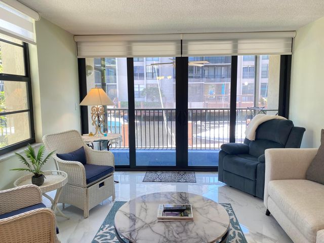 2 Royal Palm Way 101, Boca Raton, FL 33432