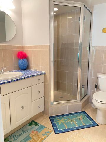 2 Royal Palm Way 101, Boca Raton, FL 33432