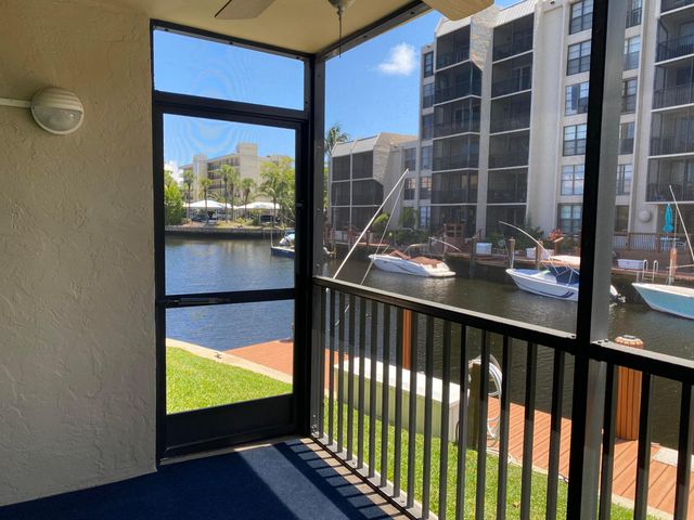 2 Royal Palm Way 101, Boca Raton, FL 33432