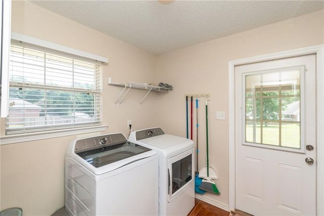 4592 Lake Woods Drive N, Semmes, AL 36575