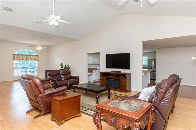 4592 Lake Woods Drive N, Semmes, AL 36575