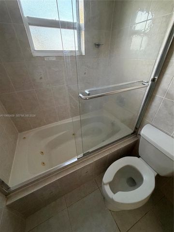 1830 Dixieanna St 406, Hollywood, FL 33020