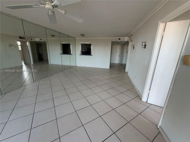 1830 Dixieanna St 406, Hollywood, FL 33020