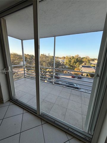 1830 Dixieanna St 406, Hollywood, FL 33020