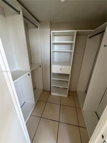 1830 Dixieanna St 406, Hollywood, FL 33020