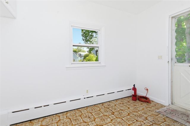 82 Quinby Avenue, White Plains, NY 10606