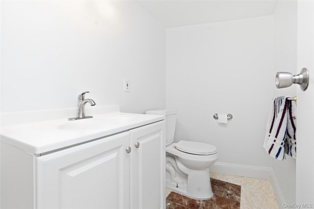 82 Quinby Avenue, White Plains, NY 10606