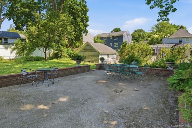 82 Quinby Avenue, White Plains, NY 10606