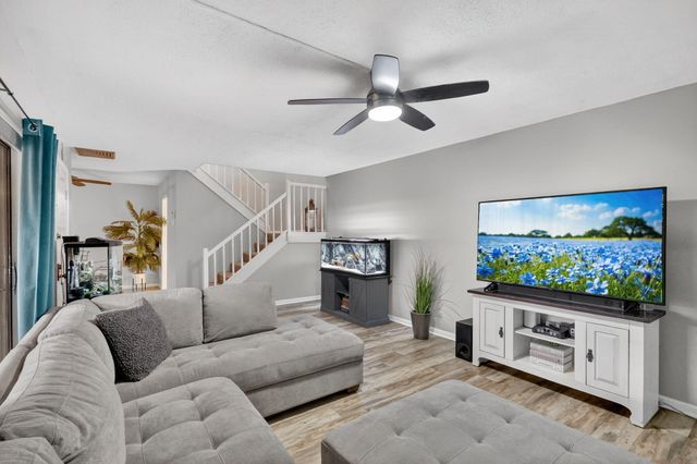 5612 SE Riverboat Drive 104, Stuart, FL 34997