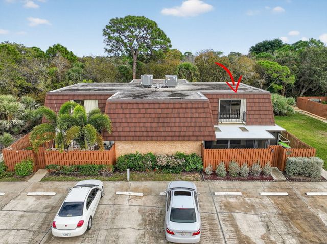 5612 SE Riverboat Drive 104, Stuart, FL 34997