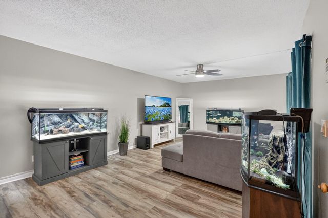 5612 SE Riverboat Drive 104, Stuart, FL 34997