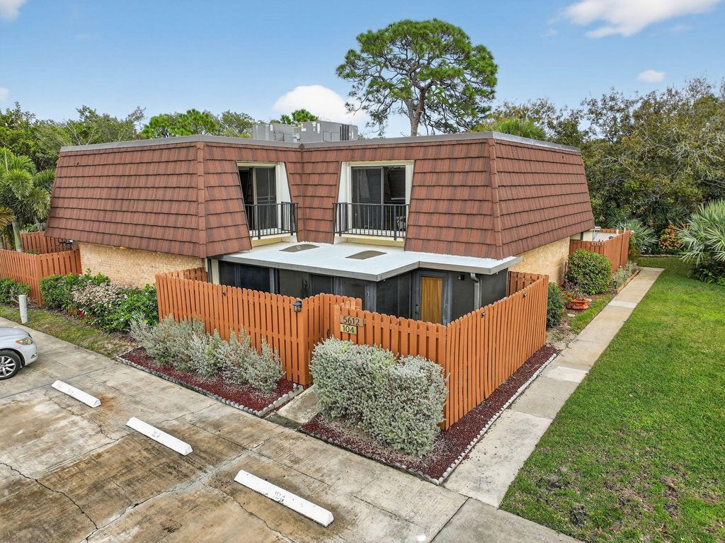 5612 SE Riverboat Drive 104, Stuart, FL 34997