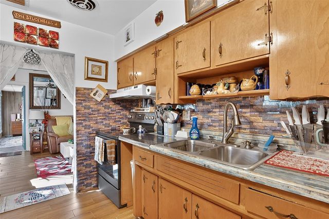 6206 N HALE AVENUE, Tampa, FL 33614