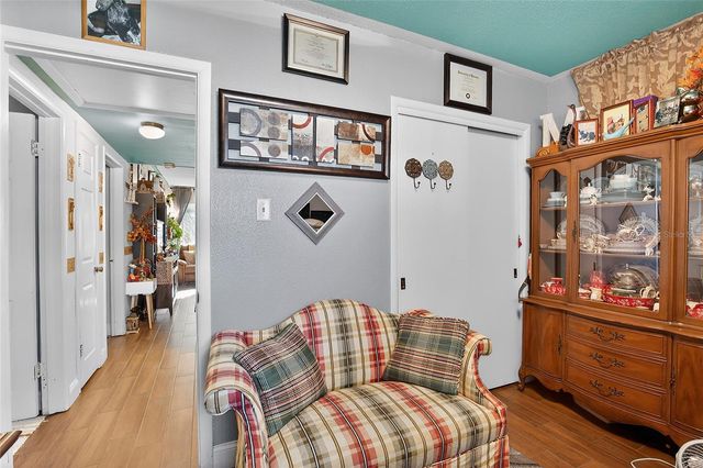 6206 N HALE AVENUE, Tampa, FL 33614