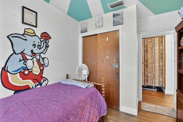 6206 N HALE AVENUE, Tampa, FL 33614