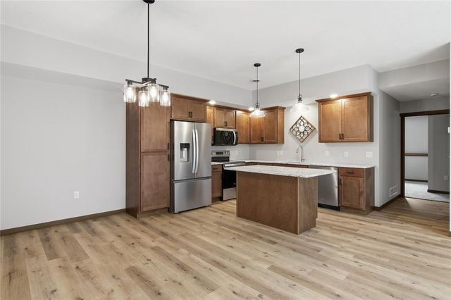 1323 Carpenter Avenue, Eau Claire, WI 54703