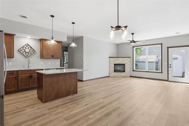 1323 Carpenter Avenue, Eau Claire, WI 54703