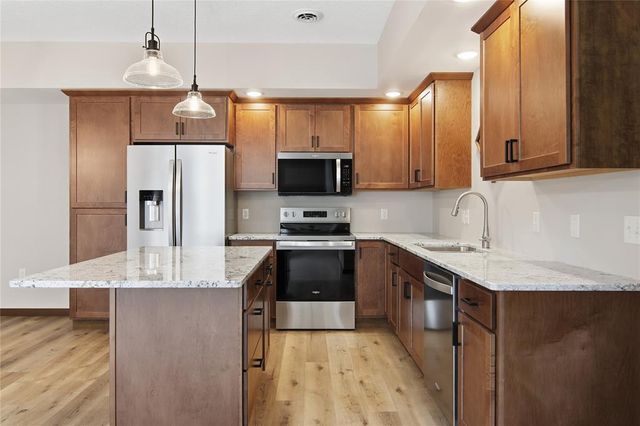 1323 Carpenter Avenue, Eau Claire, WI 54703