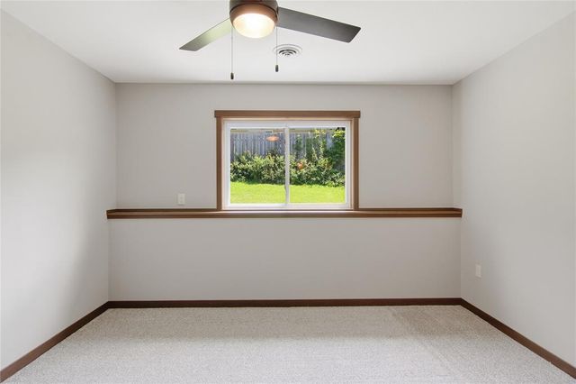 1323 Carpenter Avenue, Eau Claire, WI 54703