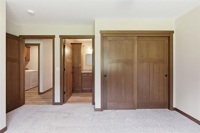 1323 Carpenter Avenue, Eau Claire, WI 54703