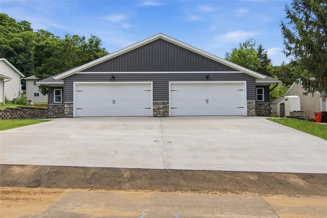 1323 Carpenter Avenue, Eau Claire, WI 54703
