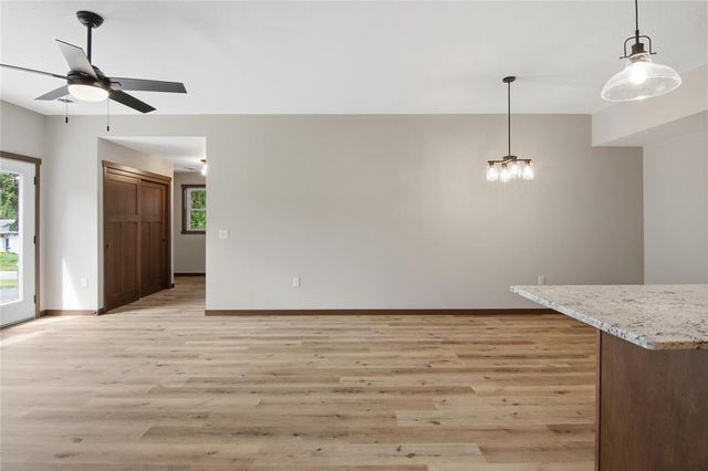 1323 Carpenter Avenue, Eau Claire, WI 54703