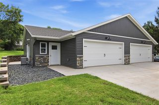 1323 Carpenter Avenue, Eau Claire, WI 54703