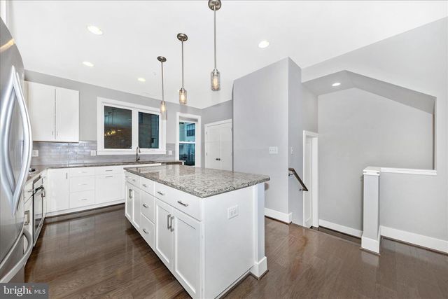 8074 FLATBUSH ST, Rockville, MD 20855