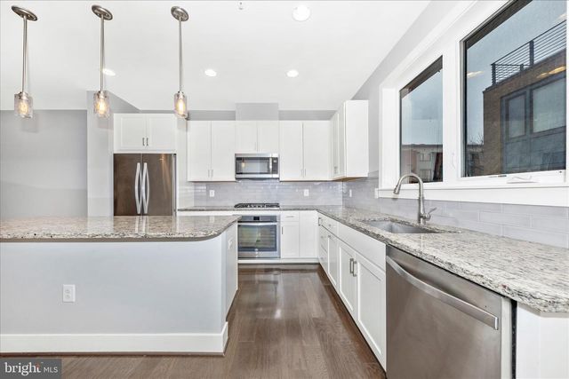 8074 FLATBUSH ST, Rockville, MD 20855