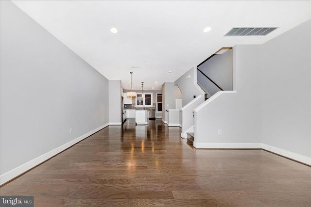 8074 FLATBUSH ST, Rockville, MD 20855