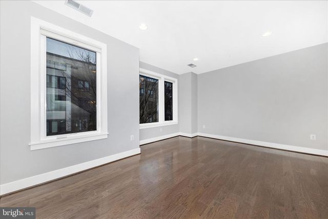 8074 FLATBUSH ST, Rockville, MD 20855