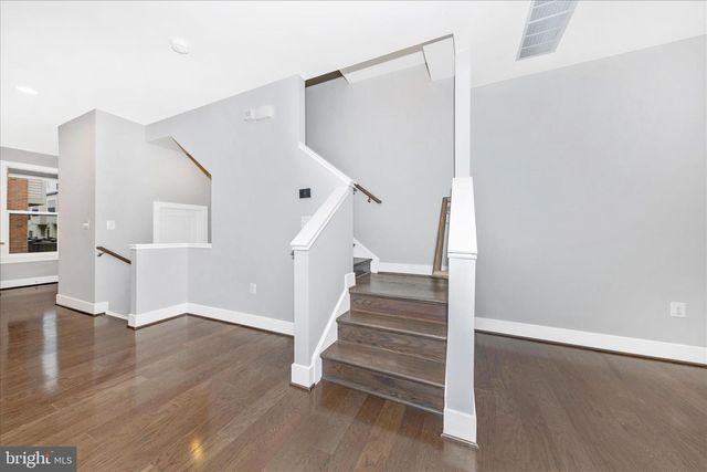 8074 FLATBUSH ST, Rockville, MD 20855