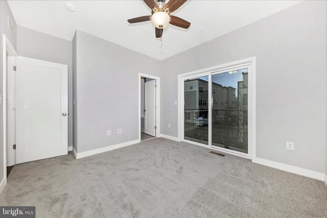 8074 FLATBUSH ST, Rockville, MD 20855