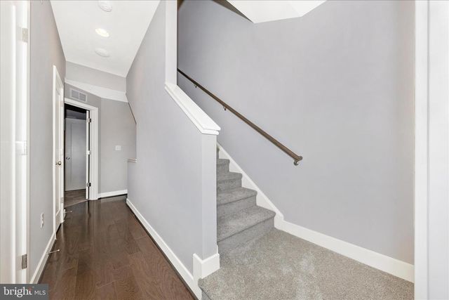 8074 FLATBUSH ST, Rockville, MD 20855