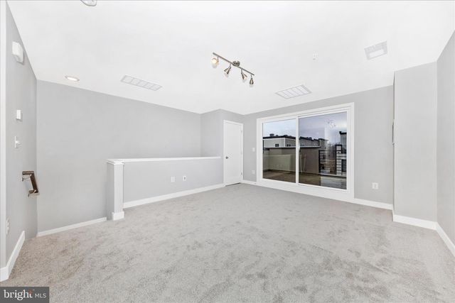 8074 FLATBUSH ST, Rockville, MD 20855