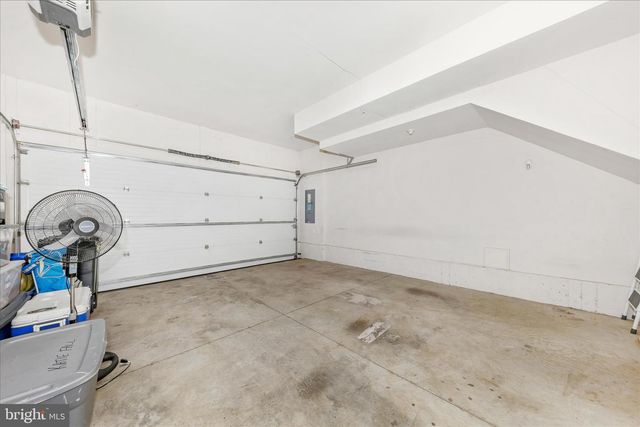 8074 FLATBUSH ST, Rockville, MD 20855