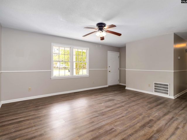 221 Farringdon Court, Lexington, SC 29073