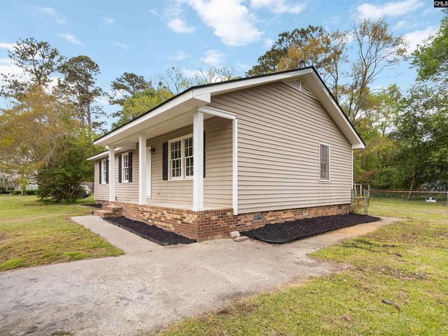 221 Farringdon Court, Lexington, SC 29073