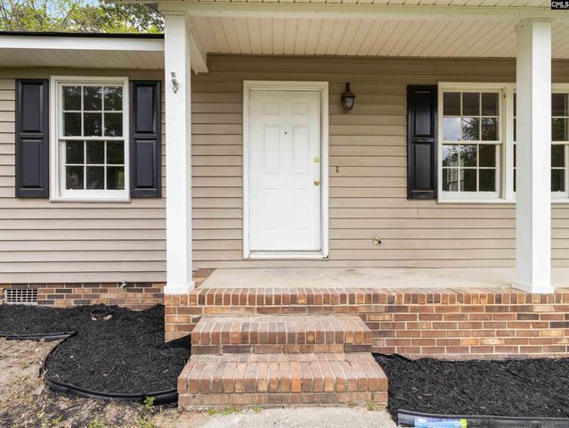 221 Farringdon Court, Lexington, SC 29073