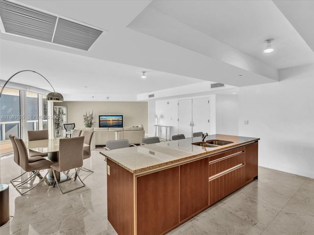 17201 Collins Avenue 704, Sunny Isles Beach, FL 33160