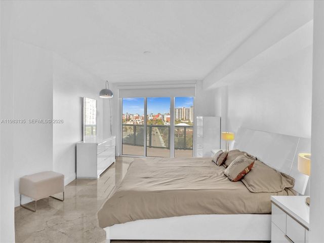17201 Collins Avenue 704, Sunny Isles Beach, FL 33160
