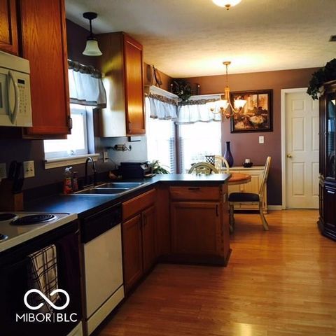 2737 Dawnlake Drive, Indianapolis, IN 46217
