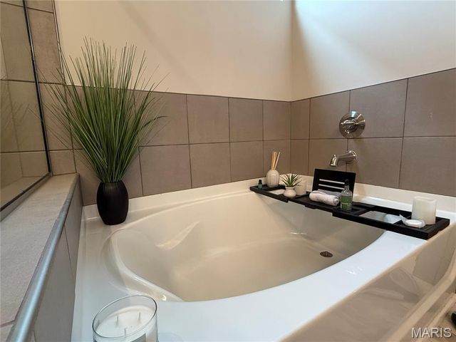 7424 Snowy Owl Court, Affton, MO 63123