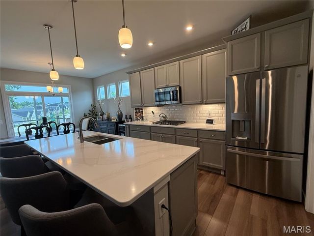 7424 Snowy Owl Court, Affton, MO 63123
