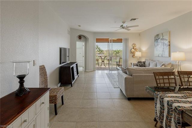 9631 Spanish Moss WAY # 3933, Bonita Springs, FL 34135