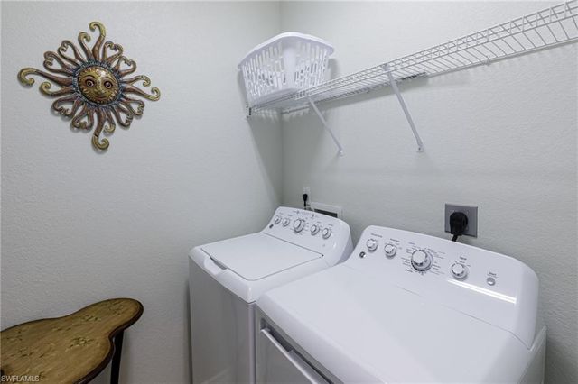 9631 Spanish Moss WAY # 3933, Bonita Springs, FL 34135