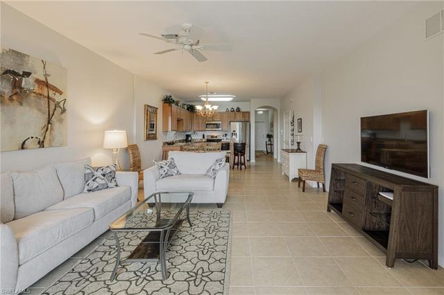 9631 Spanish Moss WAY # 3933, Bonita Springs, FL 34135
