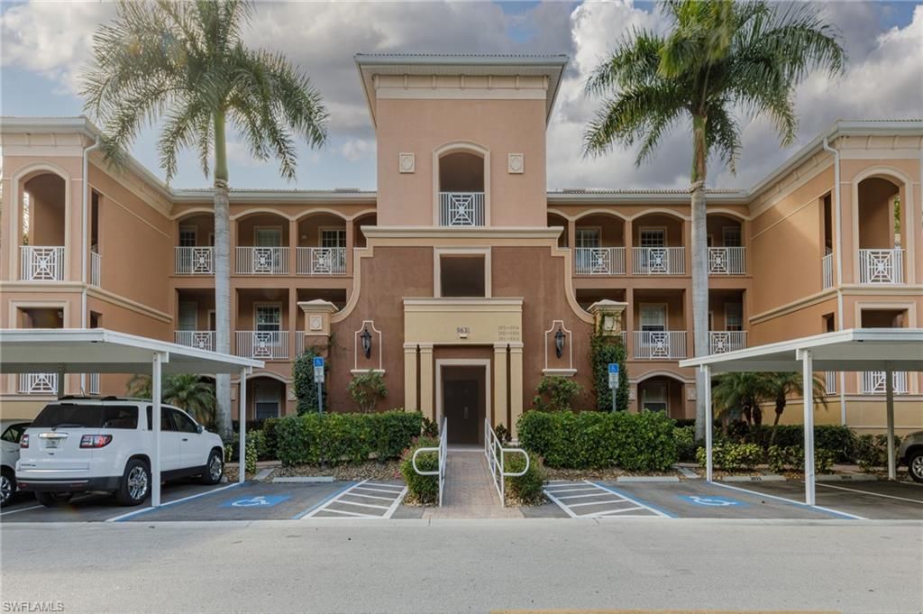 9631 Spanish Moss WAY # 3933, Bonita Springs, FL 34135