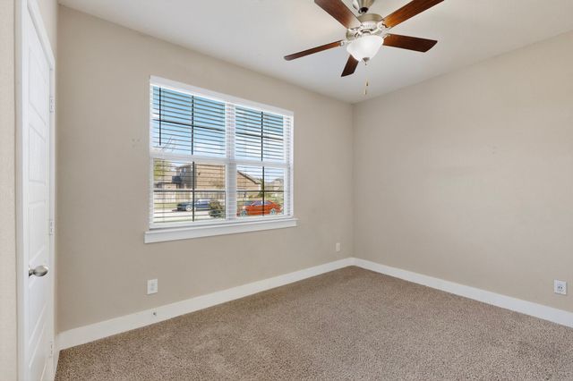 37 Pleasant Valley, Sanger, TX 76266