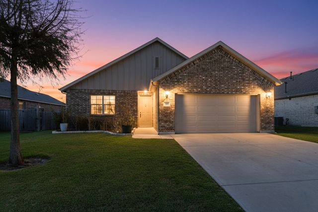 37 Pleasant Valley, Sanger, TX 76266